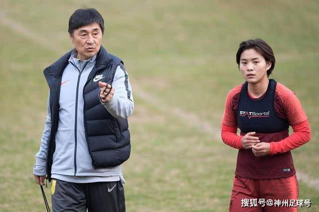 科瓦奇：恩瓦内里能迅速适应比赛 我们已减轻了马内的负担